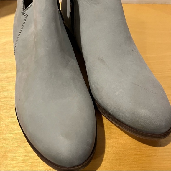 Splendid Women size 9 Leather Gray Ankle Booties Zip - Picture 6 of 10